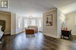 351 FAIRWAY GARDENS | Newmarket Ontario | Slide Image Thirty-two