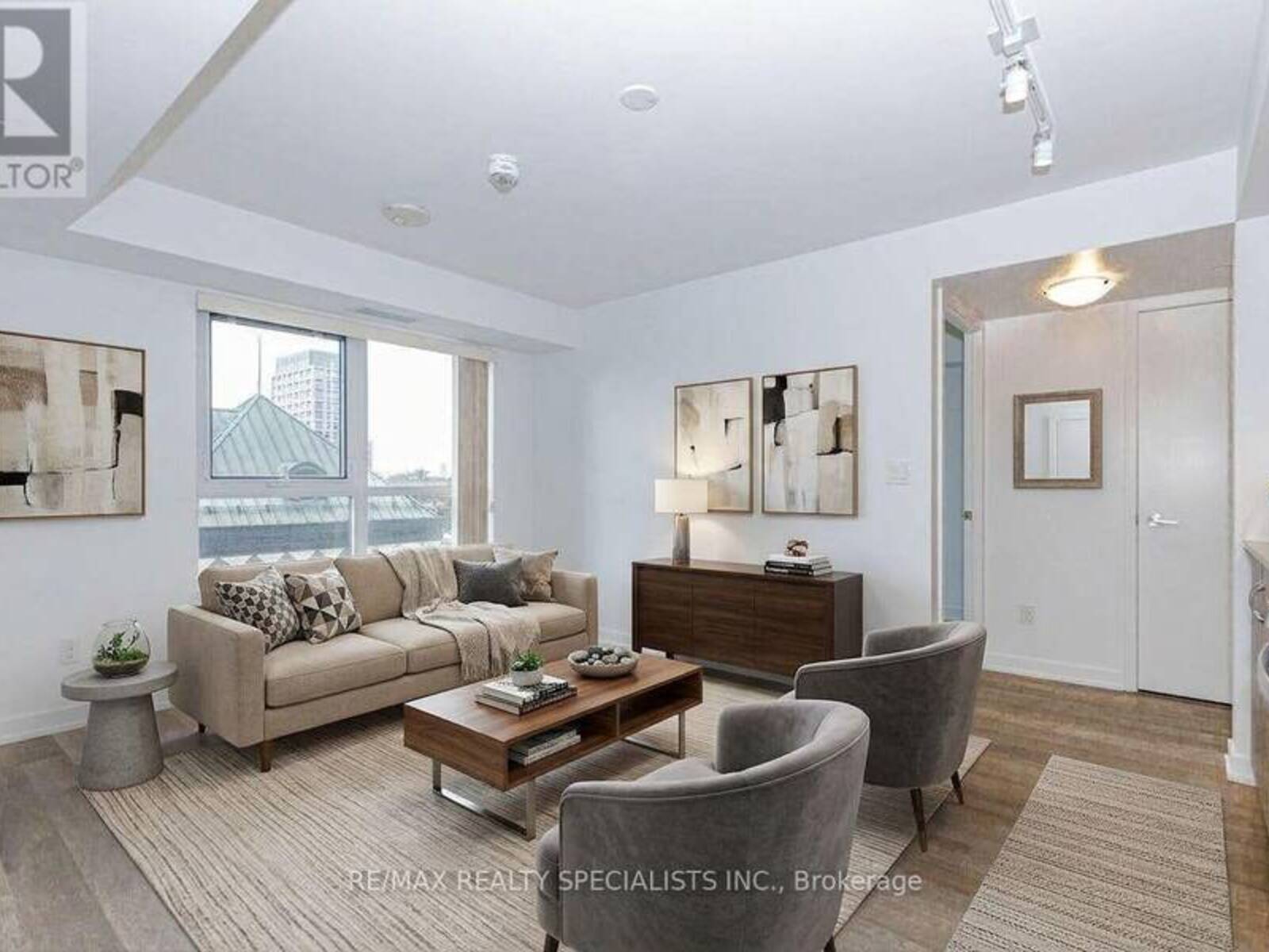 604 - 181 HURON STREET, Toronto, Ontario M5T 0C1