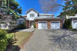 22 CHILTERN HILL | Richmond Hill Ontario | Slide Image One