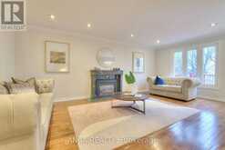 22 CHILTERN HILL | Richmond Hill Ontario | Slide Image Five