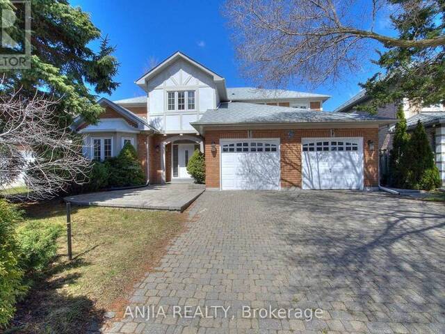 22 CHILTERN HILL Richmond Hill Ontario, L4B 3B8 - 7 Bedrooms Home For Sale