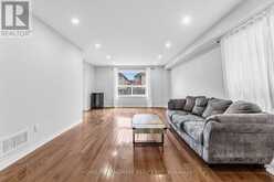 86 LAURIER AVENUE | Richmond Hill Ontario | Slide Image Seven