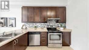 10981 WOODBINE AVENUE | Markham Ontario | Slide Image Sixteen