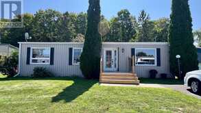 31 CORNER BROOK TRAIL | Innisfil Ontario | Slide Image One
