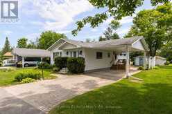 19 MAPLE CRESCENT | Oro-Medonte Ontario | Slide Image Twelve