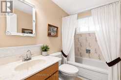 19 MAPLE CRESCENT | Oro-Medonte Ontario | Slide Image Nine