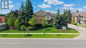 1 - 5658 GLEN ERIN DRIVE | Mississauga Ontario | Slide Image Three