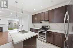 7 BEVERTON CRESCENT | Ajax Ontario | Slide Image Seven