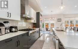 79 MEVIRA GARDENS | Oakville Ontario | Slide Image Sixteen