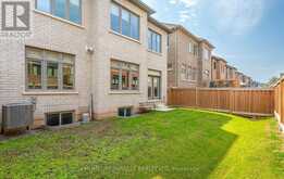 79 MEVIRA GARDENS | Oakville Ontario | Slide Image Forty-nine