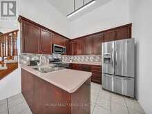 101 RIVER ROCK CRESCENT | Brampton Ontario | Slide Image Eleven