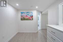 3 VINEBERG DRIVE | Hamilton Ontario | Slide Image Thirty-eight