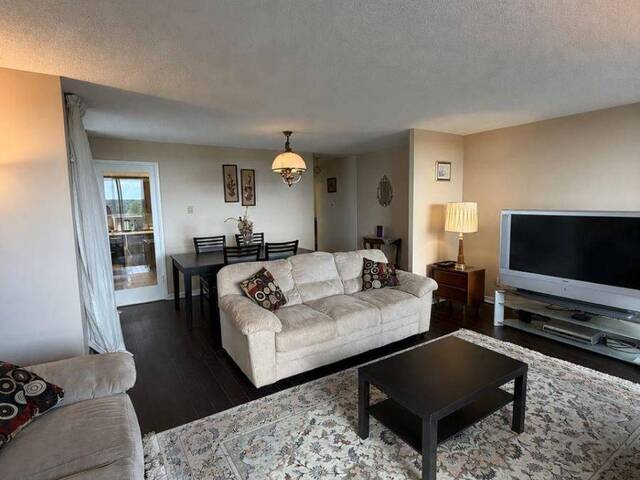 802 - 60 INVERLOCHY BOULEVARD Markham Ontario, L3T 4T7 - 3 Bedrooms Condo For Sale