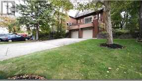 19 CARDELL AVENUE | Toronto Ontario | Slide Image Four