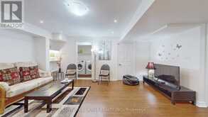 69 DIAMOND JUBILEE DRIVE | Markham Ontario | Slide Image Thirty-one