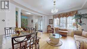69 DIAMOND JUBILEE DRIVE | Markham Ontario | Slide Image Six