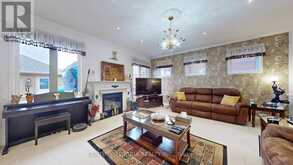 69 DIAMOND JUBILEE DRIVE | Markham Ontario | Slide Image Seven