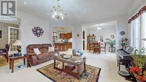 69 DIAMOND JUBILEE DRIVE | Markham Ontario | Slide Image Eight