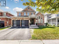 9 CARNESS CRESCENT Georgina Ontario, L4P 0B6
