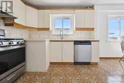 27 JOCADA ROAD | Toronto Ontario | Slide Image Nine