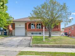 27 JOCADA ROAD Toronto Ontario, M6L 2J4
