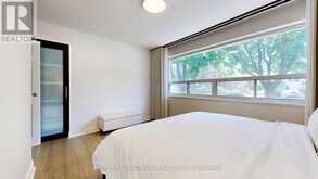 30 PAPERBIRCH DRIVE | Toronto Ontario | Slide Image Twelve