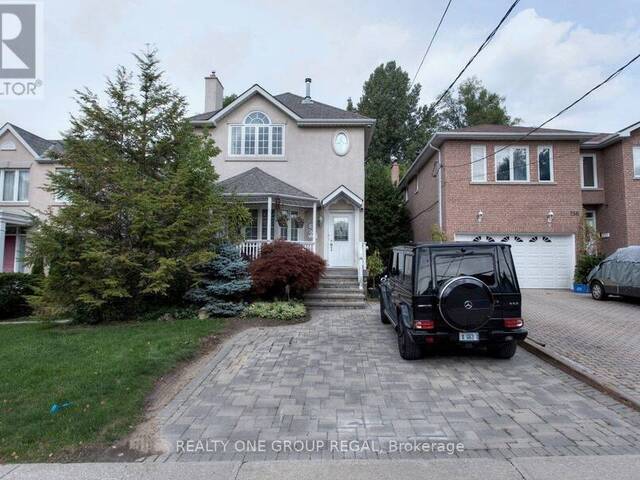 136 HOLLYWOOD AVENUE N Toronto Ontario, M2N 3K3 - 4 Bedrooms Home For Sale