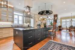 23 COUNTRY LANE | Toronto Ontario | Slide Image Nine