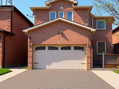 35 KIRK DRIVE Brampton Ontario, L6X 4E6