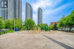1719 - 181 VILLAGE GREEN SQUARE | Toronto Ontario | Slide Image Thirteen