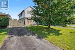 4 SEAFORTH COURT | London Ontario | Slide Image One