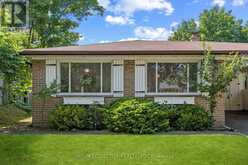 983 PARTHIA CRESCENT | Mississauga Ontario | Slide Image Two