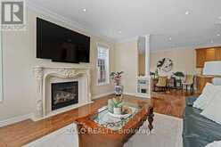 42 VINIFERA DRIVE | Grimsby Ontario | Slide Image Sixteen