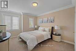 42 VINIFERA DRIVE | Grimsby Ontario | Slide Image Thirty