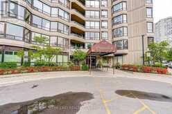 1402 - 7440 BATHURST STREET | Vaughan Ontario | Slide Image Four