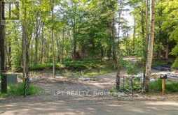 1827 HYBLA ROAD | Bancroft Ontario | Slide Image Four