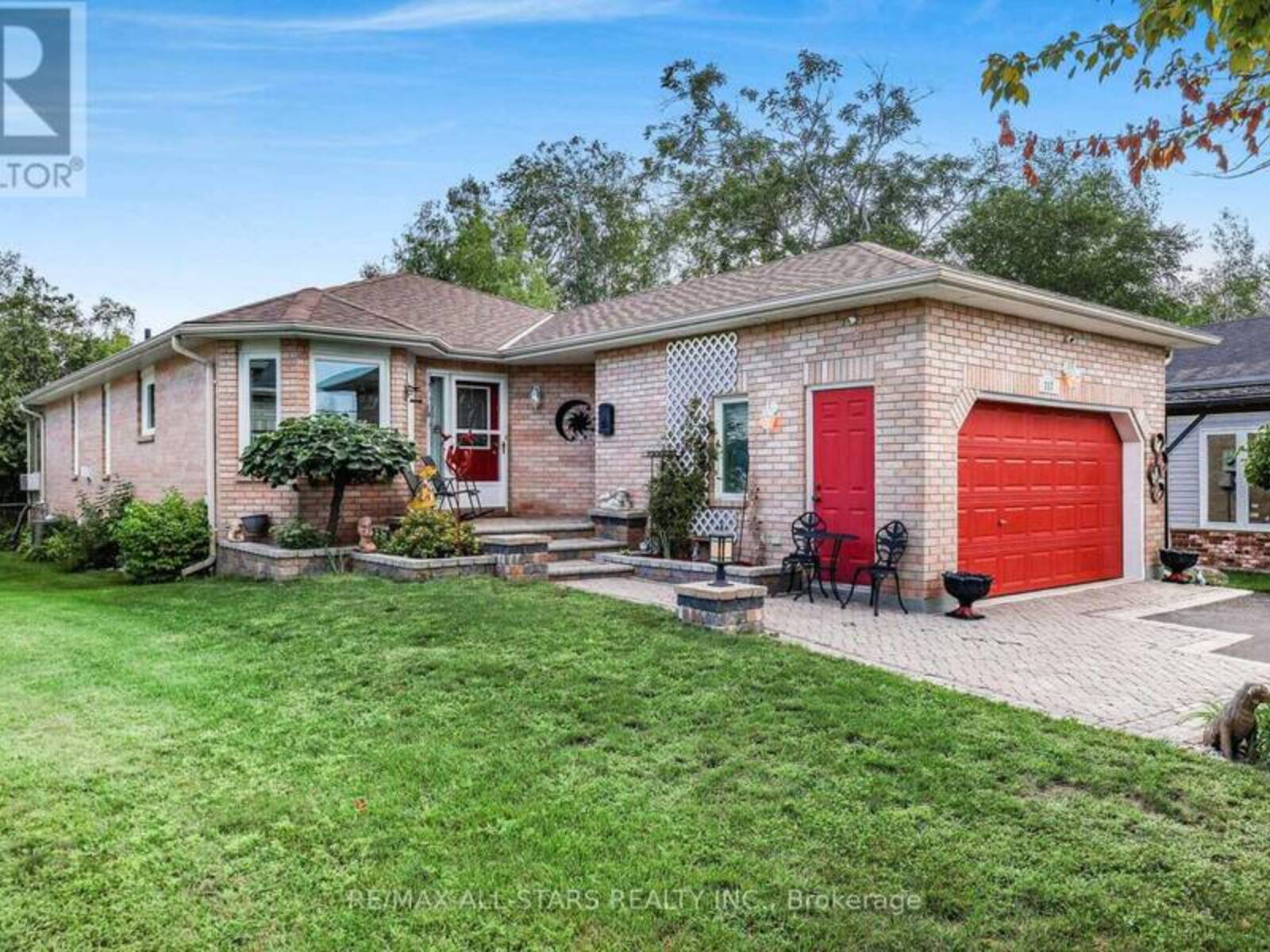 117 RIVERGLEN DRIVE, Georgina, Ontario L4P 2R3