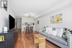 611 - 309 MAJOR MACKENZIE AVENUE | Richmond Hill Ontario | Slide Image Seven
