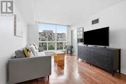 611 - 309 MAJOR MACKENZIE AVENUE | Richmond Hill Ontario | Slide Image Eight