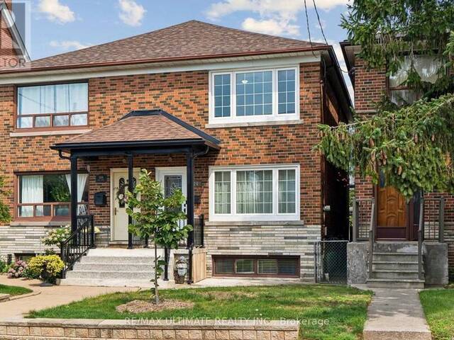 124 HOPE STREET Toronto Ontario, M6E 1K1 - 4 Bedrooms Home For Sale
