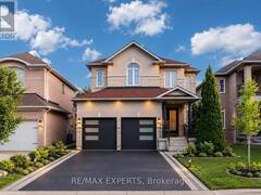 45 NAUGHTON DRIVE Richmond Hill Ontario, L4C 0R2