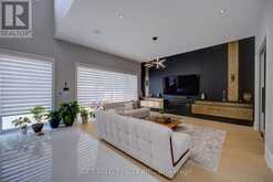 150 WOLFDALE AVENUE | Oakville Ontario | Slide Image Seventeen