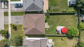 30 STOWE TERRACE | Brantford Ontario | Slide Image Thirty-eight