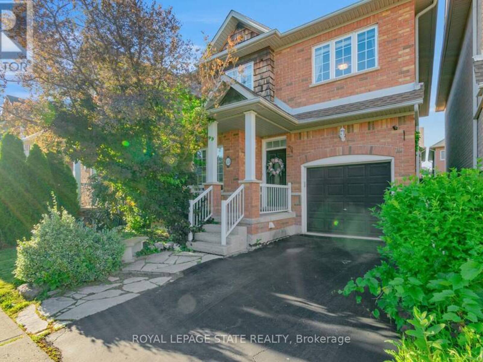 33 PANORAMA WAY, Hamilton, Ontario L8E 6C6