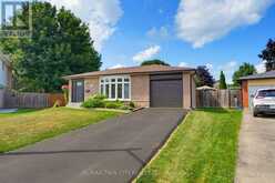 20 CLOVER COURT | Paris Ontario | Slide Image One