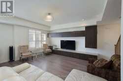 12 - 2726 WILLIAM JACKSON DRIVE | Pickering Ontario | Slide Image Seven