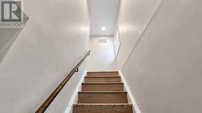 52 LUND STREET | Richmond Hill Ontario | Slide Image Thirteen