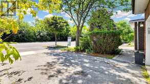 52 LUND STREET | Richmond Hill Ontario | Slide Image Three