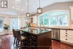 240 COLCHESTER DRIVE | Oakville Ontario | Slide Image Thirteen