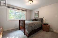 240 COLCHESTER DRIVE | Oakville Ontario | Slide Image Thirty